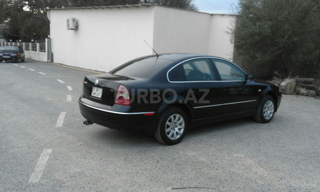 Volkswagen Passat 2001, 197,000 km - 1.8 l - Sumqayıt