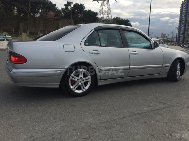 Mercedes E 240 2000, 216,364 km - 2.4 l - Bakı