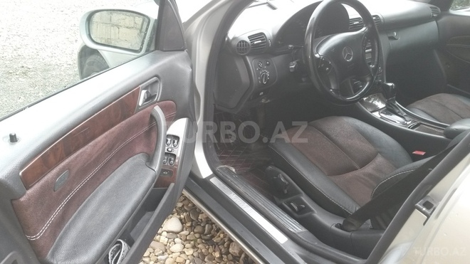 Mercedes C 200 2003, 298,000 km - 2.0 л - Sumqayıt