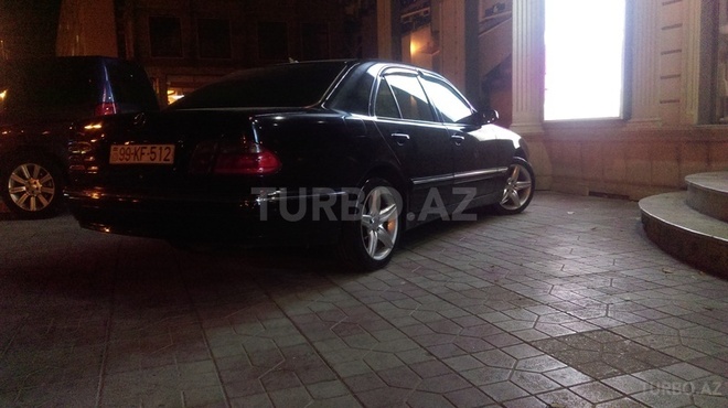 Mercedes E 220 2001, 255,858 km - 2.2 l - Bakı