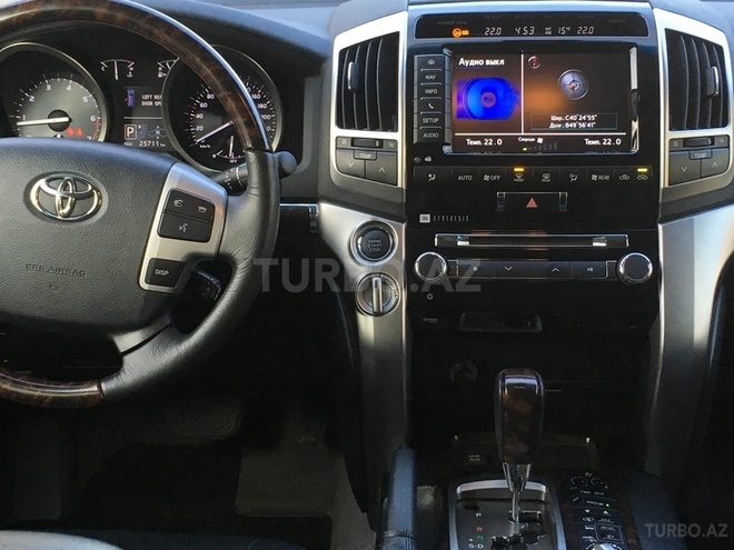 Toyota Land Cruiser 2014, 25,800 km - 4.6 l - Bakı