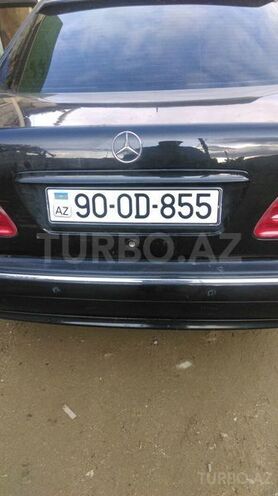 Mercedes E 240 2000, 186,000 km - 2.4 l - Bakı