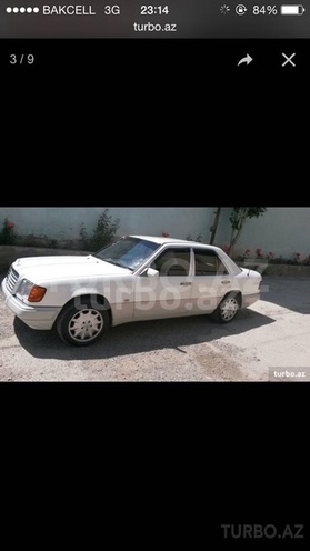 Mercedes E 220 1993, 260,000 km - 2.2 l - Bakı