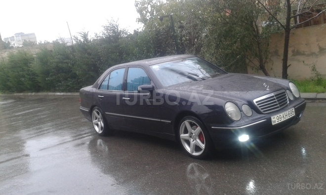 Mercedes E 240 2001, 212,000 km - 2.4 л - Bakı