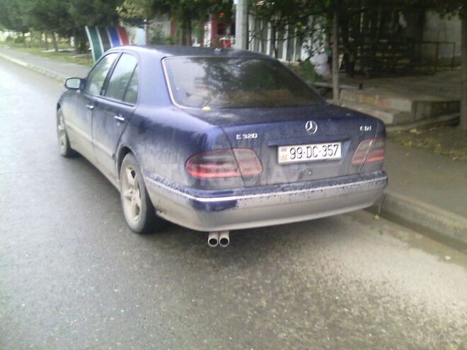 Mercedes E 320 1999, 200,000 km - 3.2 l - Mingəçevir