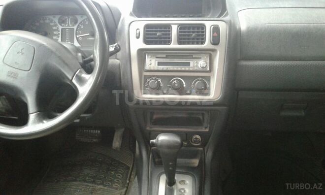 Mitsubishi Pajero io 2001, 130,000 km - 2.0 л - Bakı
