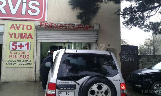 Mitsubishi Pajero io 2001, 130,000 km - 2.0 л - Bakı