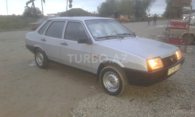 LADA (VAZ) 21099 2003, 255,000 km - 1.6 l - Salyan