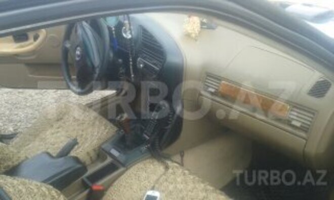 BMW 318 1996, 200,000 km - 0.2 l - Sumqayıt