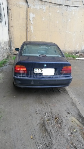 BMW 523 1998, 304,000 km - 2.5 l - Sumqayıt