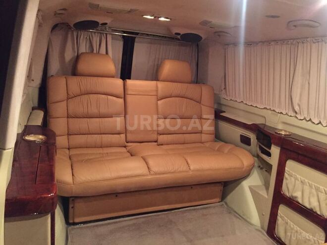 Volkswagen Caravelle 2009, 22,000 km - 3.2 l - Bakı