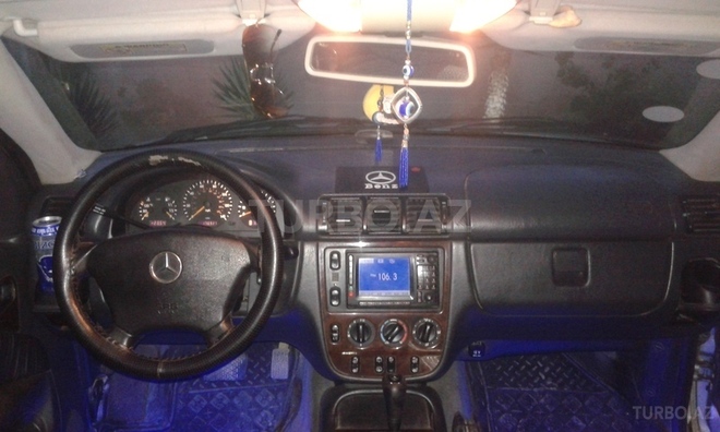 Mercedes ML 320 2000, 177,000 km - 3.2 l - Bakı