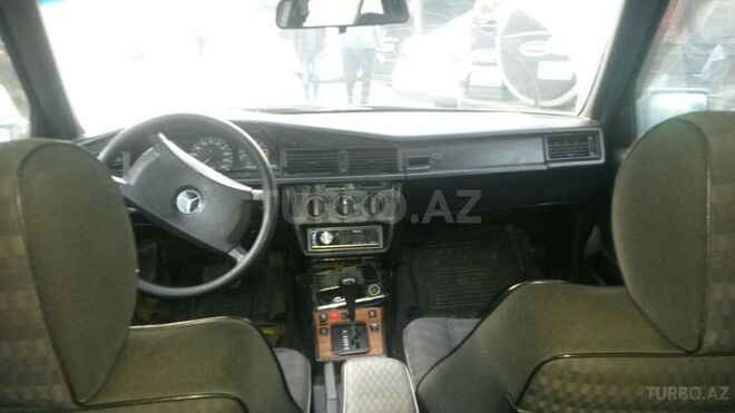 Mercedes E 200 1991, 163,577 km - 2.0 l - Bakı