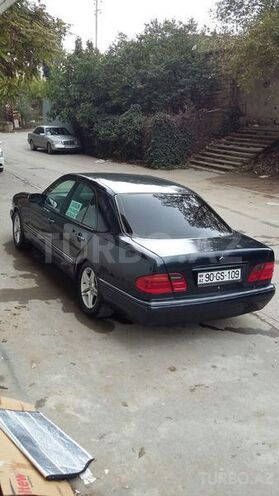 Mercedes E 200 1996, 345,000 km - 2.0 l - Bakı