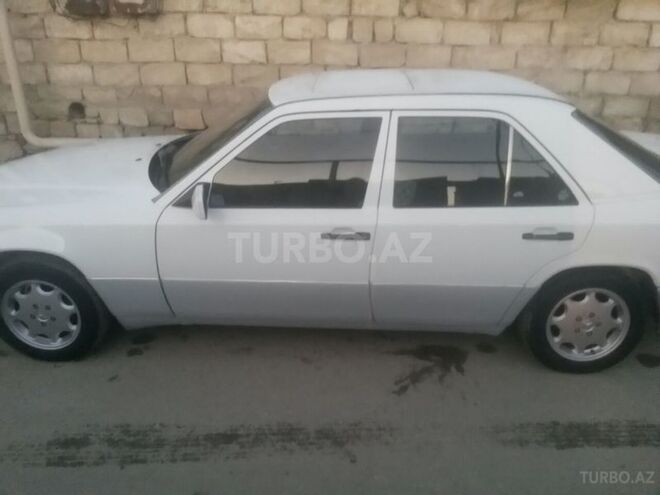 Mercedes E 200 1992, 356,000 km - 2.0 л - Bakı