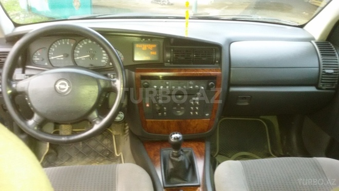 Opel Omega 1999, 230,000 km - 2.2 l - Beyləqan