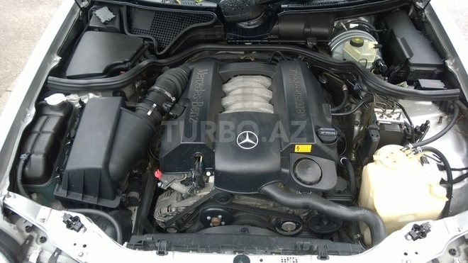 Mercedes E 320 2001, 197,854 km - 3.2 l - Bakı