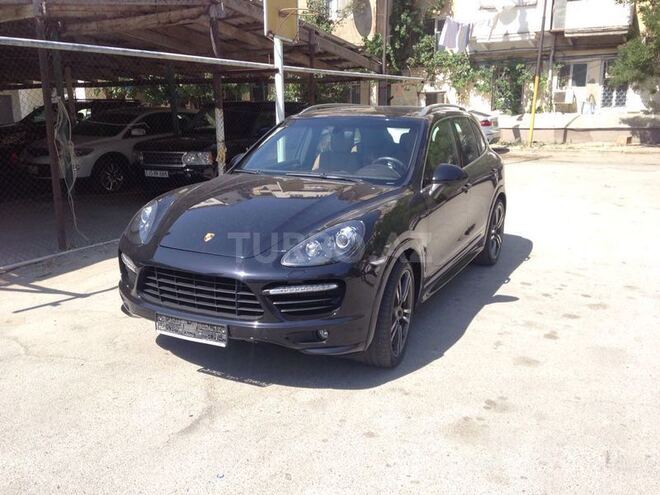 Porsche Cayenne 2014, 28,032 km - 4.8 l - Bakı