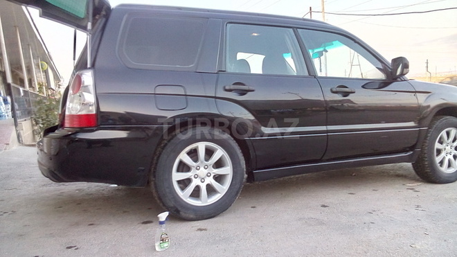 Subaru Forester 2006, 200,000 km - 2.0 l - Bakı