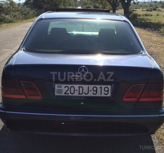 Mercedes E 220 1999, 363,000 km - 2.2 l - Gəncə