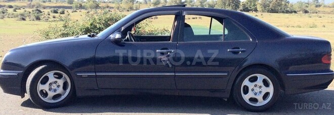 Mercedes E 220 1999, 363,000 km - 2.2 l - Gəncə