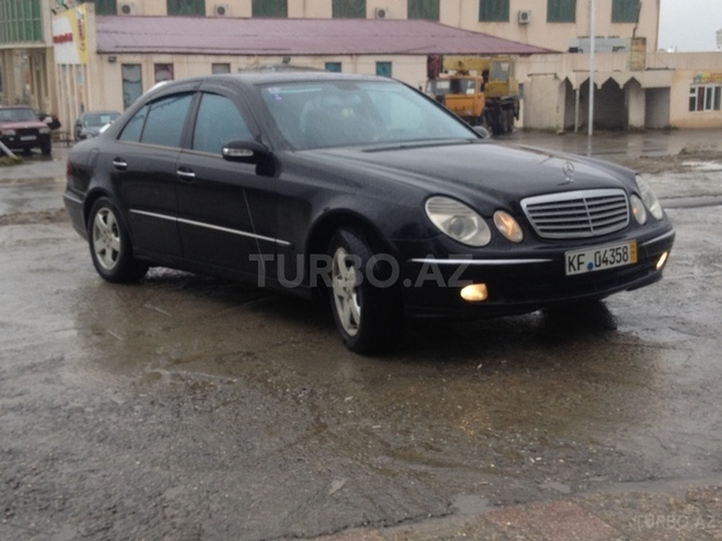 Mercedes E 220 2002, 380,000 km - 2.2 l - Ağdam