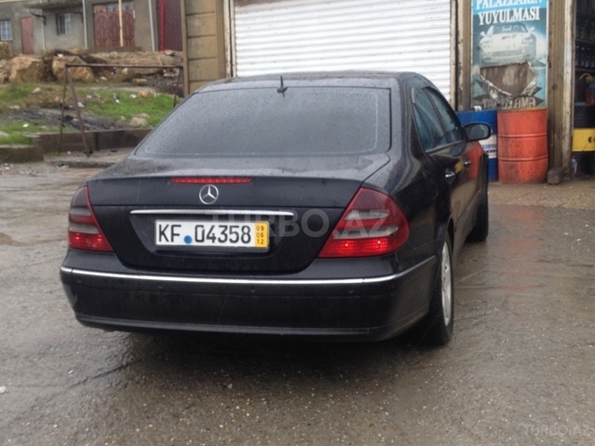 Mercedes E 220 2002, 380,000 km - 2.2 l - Ağdam