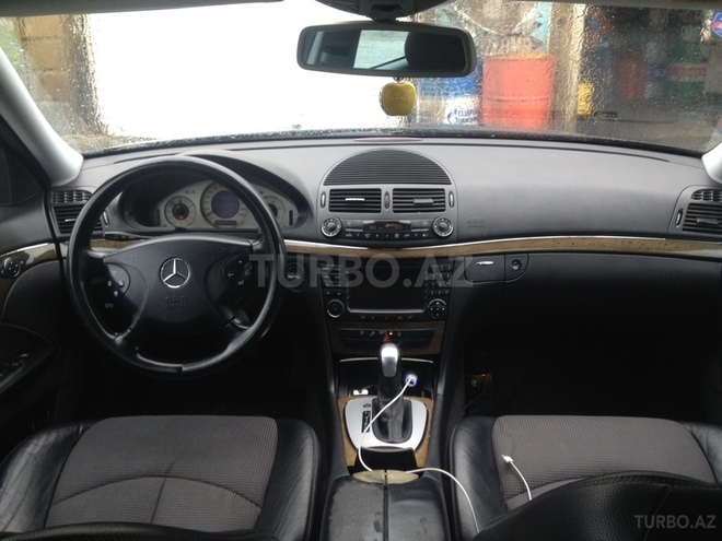 Mercedes E 220 2002, 380,000 km - 2.2 l - Ağdam