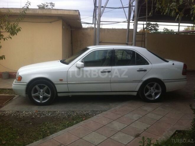 Mercedes C 230 1997, 238,000 km - 2.3 l - Sabirabad