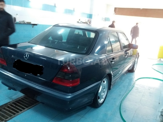 Mercedes C 180 1997, 320,000 km - 1.8 l - Bakı