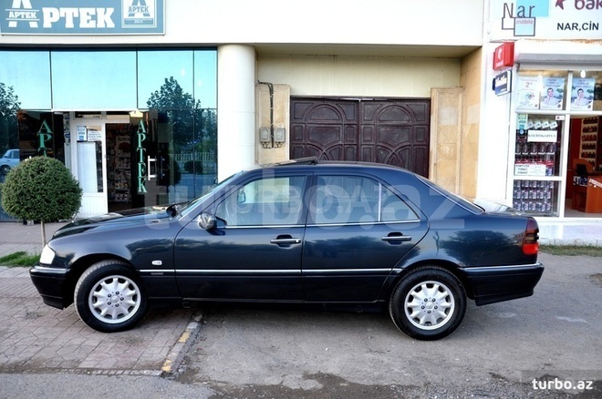 Mercedes C 180 1997, 454,000 km - 1.8 l - Saatlı
