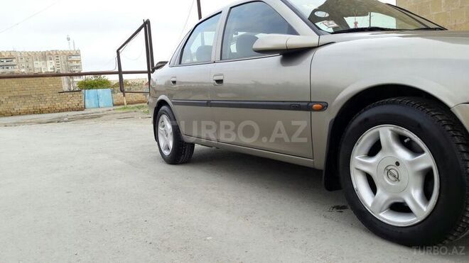 Opel Vectra 1996, 223,000 km - 2.0 л - Bakı