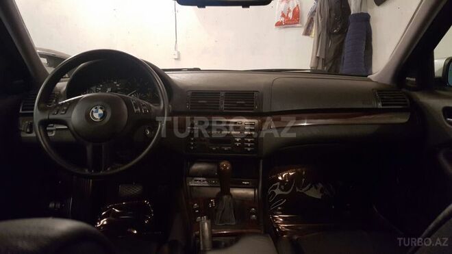 BMW 325 2004, 200,000 km - 2.5 л - Bakı