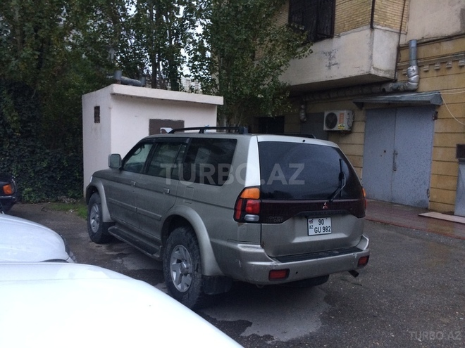 Mitsubishi Montero 2000, 240,000 km - 3.5 л - Bakı
