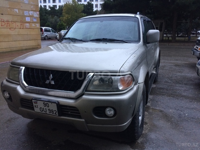 Mitsubishi Montero 2000, 240,000 km - 3.5 л - Bakı