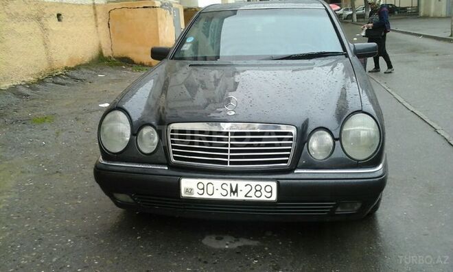 Mercedes E 230 1997, 226,000 km - 2.3 l - Sumqayıt
