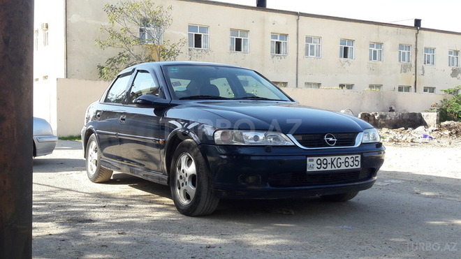 Opel Vectra 1999, 179,000 km - 1.6 л - Bakı