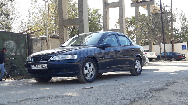 Opel Vectra 1999, 179,000 km - 1.6 л - Bakı