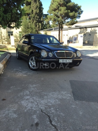 Mercedes E 220 2001, 280,000 km - 2.2 l - Bakı