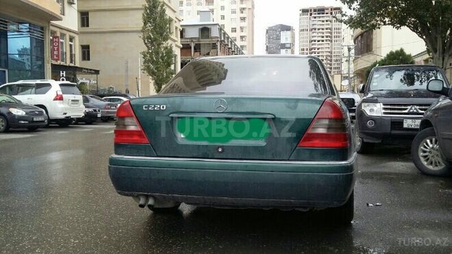 Mercedes C 220 1995, 285,000 km - 2.2 l - Bakı