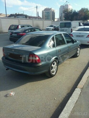 Opel Vectra 1998, 300,000 km - 1.8 l - Bakı