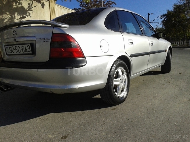 Opel Vectra 1996, 177,000 km - 1.8 l - Bakı