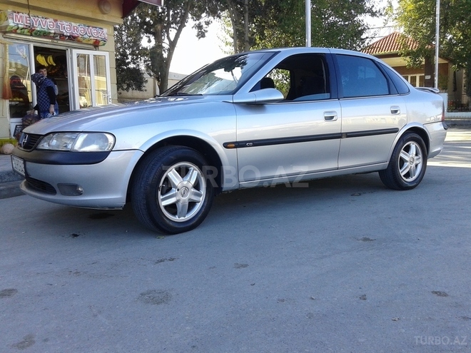Opel Vectra 1996, 177,000 km - 1.8 l - Bakı