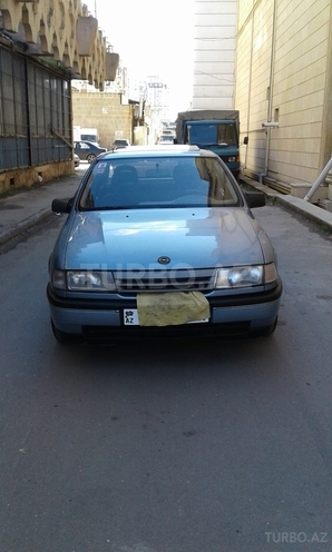 Opel Vectra 1991, 189,000 km - 2.0 л - Bakı