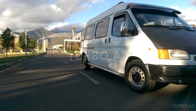 Ford Transit 1996, 100,000 km - 0.3 л - Qax