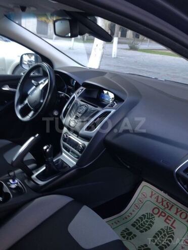 Ford Focus 2011, 75,000 km - 1.6 l - Bakı