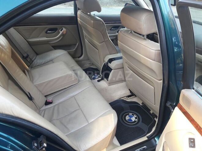 BMW 528 1996, 310,000 km - 2.8 l - Bakı