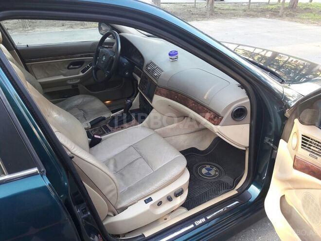 BMW 528 1996, 310,000 km - 2.8 l - Bakı