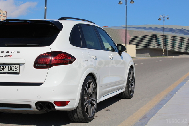 Porsche Cayenne 2013, 67,000 km - 4.8 l - Bakı