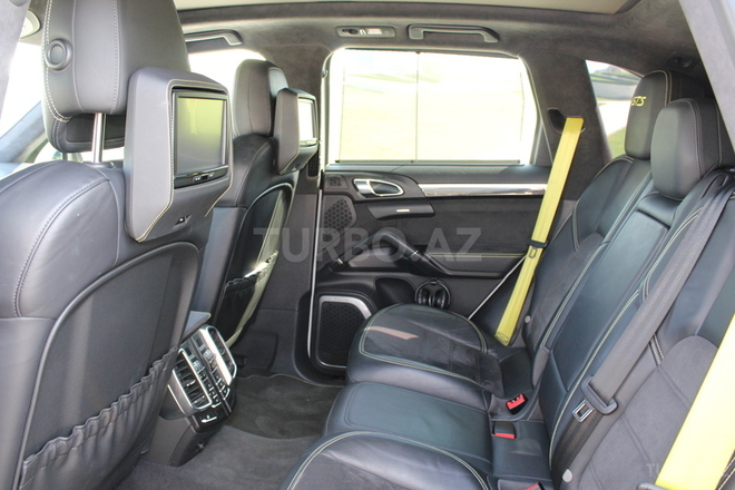 Porsche Cayenne 2013, 67,000 km - 4.8 l - Bakı